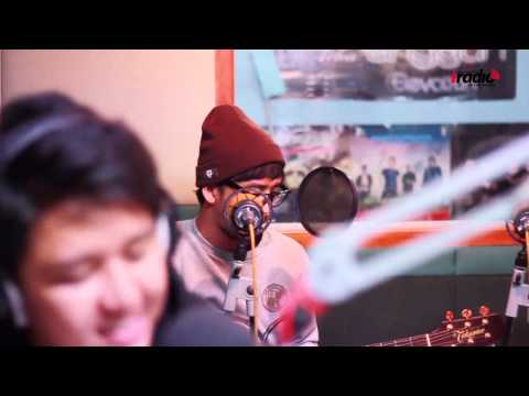 Punk music video thumbnail preview for Pee Wee Gaskins - Nikmati Hari