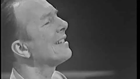 Episode 30 - Rainbow Quest by Pete Seeger: Steve A...