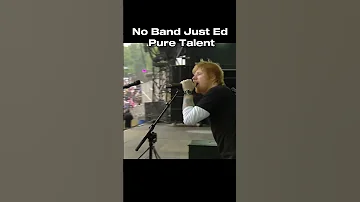 Ed Sheeran Playing Shape Of You Music Guitar Onemanband Livemusic Fyp Edsheeran Live 