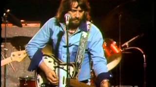 Video thumbnail of "WAYLON JENNINGS - LADIES LOVE OUTLAWS (Live In TX 1975)"