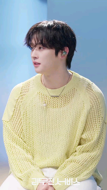 preview of Leeknow singing thorn by buzz on lee mujin service next tuesday 16th july at 6pm kst!