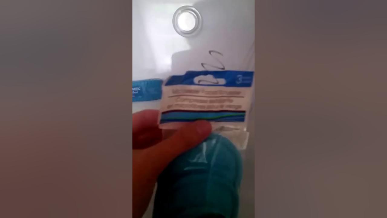 Pinterest Life hack dollar tree microfiber facial scrubber as dry