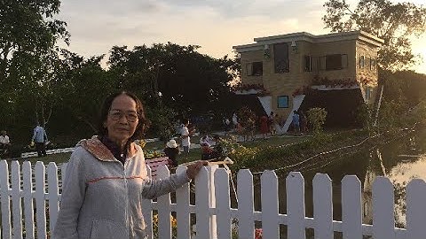 Khám phá Ngôi Nhà Úp Ngược Sa Nhiên Garden tại Làng Hoa Sa Đéc Đồng Tháp | Nguyễn Trang TV