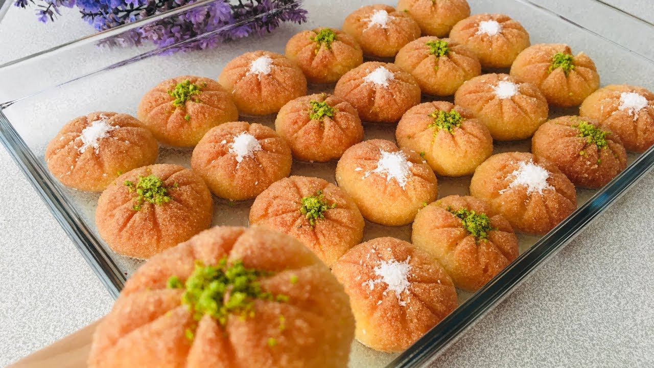 ÖYLE BİR TATLI YAPTIM Kİ🏆10 DAKİKANIZI ALACAK💯LOKUM GİBİ İRMİK TATLISI