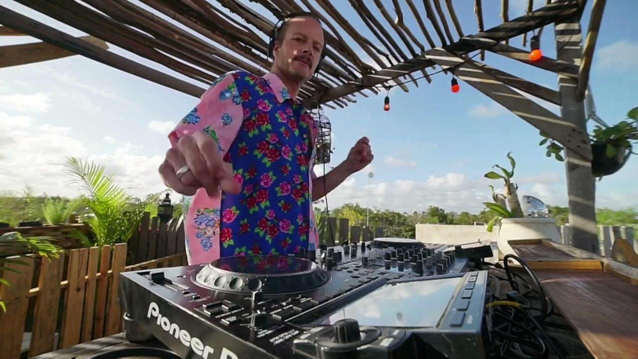 Miserez | Fine Electronic House Music | by 