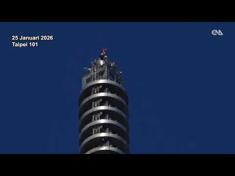 MOMEN-MOMEN ALEX HONNOLD TAKLUKKAN PANJAT BEBAS DI TAIPEI 101