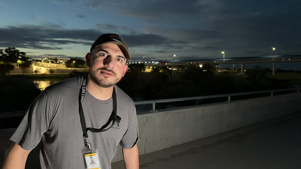 U.S. SOUTHERN BORDER AT NIGHT - Live from Eagle Pass, Texas