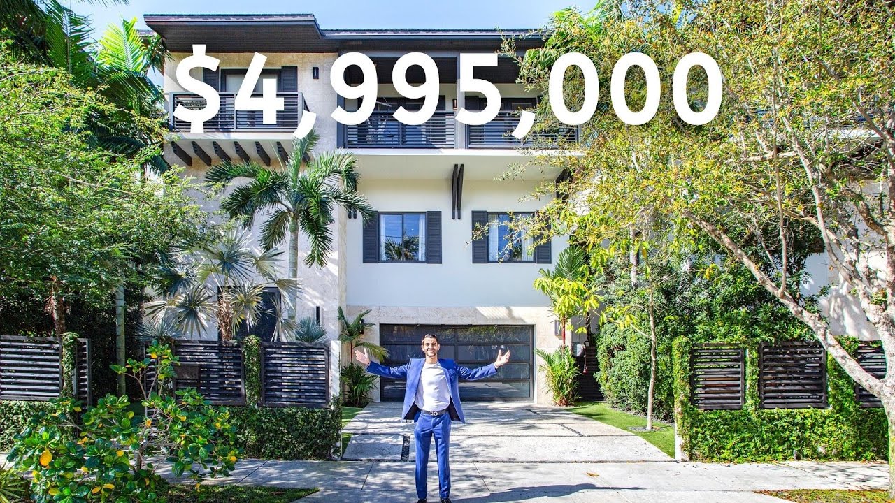 Contemporary 3-Story ,995,000 Miami Villa with WATERFRONT AMENITIES in Coconut Grove