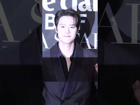 앞머리 올리니까 #도영 이랑 진짜 닮은 형아 #공명 #nct  #포토월 #photowall #아시아스타어워즈 #<strong>biff</strong> #부산국제영화제 #shorts