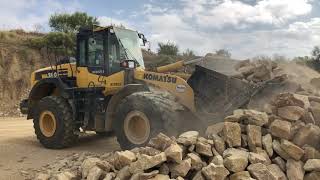 Check out this Skeleton bucket working hard on a Komatsu WA380