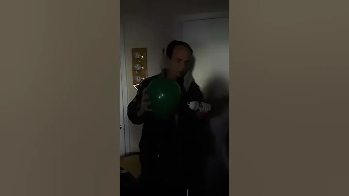 EXPERIMENT | Static electricity + lightbulb