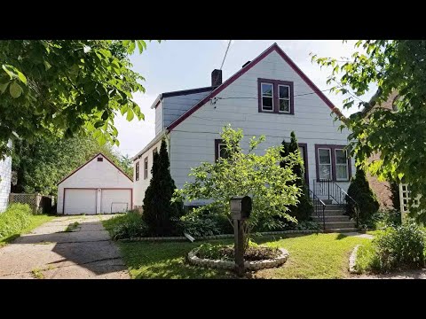 1446 Porlier, Green Bay, WI home video tour