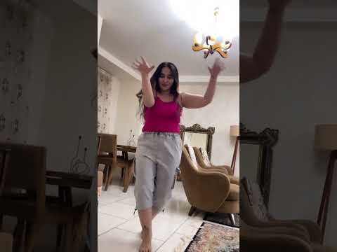 آخرین روز تعطیلات و رقص زیبای دختر وطنی لذت ببرید Musci Sing Singdance Dance Muscial