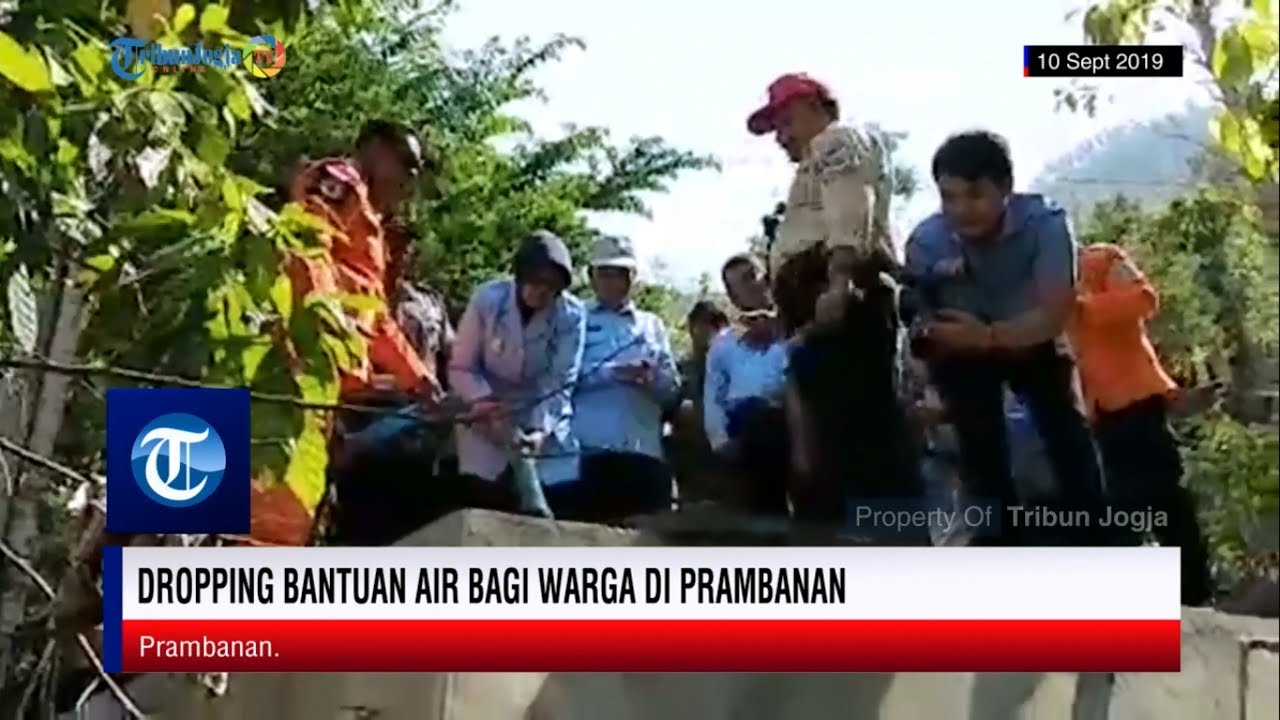 Dropping Bantuan Air Bagi Warga di Prambanan