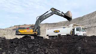 Hyundai Excavator Loading Coal ~ Megamining