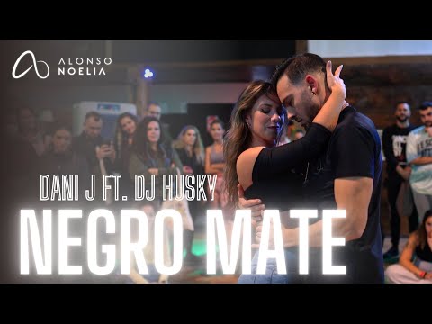 NEGRO MATE - Alonso & Noelia  en Sensual Xmas