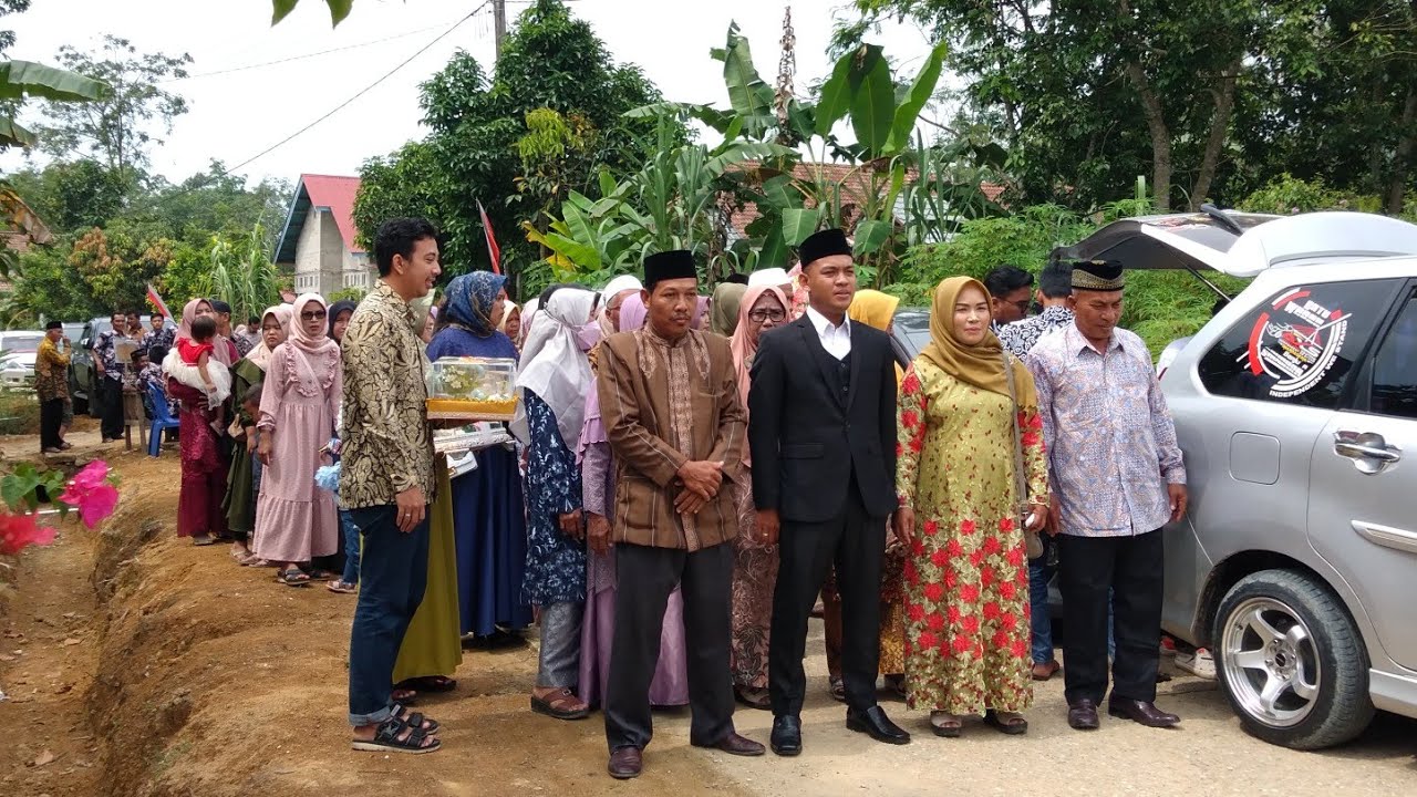Pengantin Datang Adat Jawa VINDI & Bripda RANDY - Tin Pelaminan
