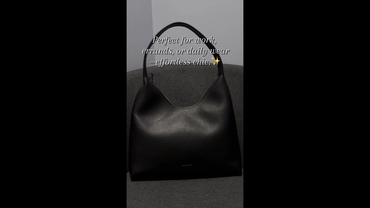 Minimal Design, Maximum Impact: Mansur Gavriel Candy Hobo Bag