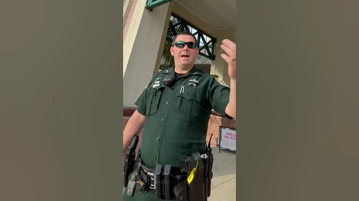 Jeff Gray Schools Cop ~ Walk of Shame ~ Cop Owned ~ First Amendment Audit #youtubeshorts #shorts