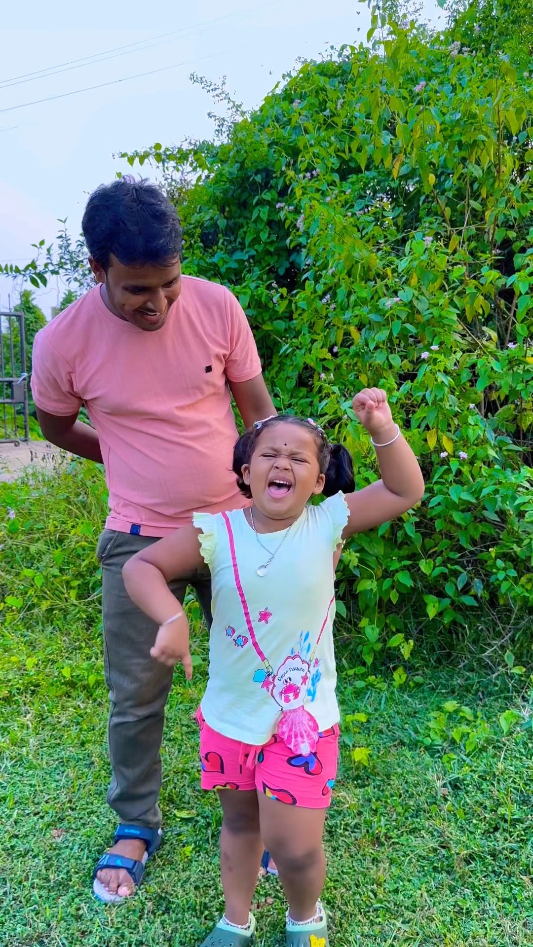 Papa Né Misti Ki Balloon fod diya ????#mistihappylifestyle #shorts #viral #trending #funny