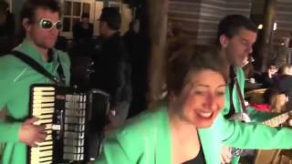 The Full Minties Akoestisch En Mobiel