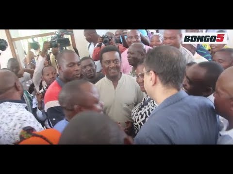 Video:tazama mbwembwe na dharau za manji