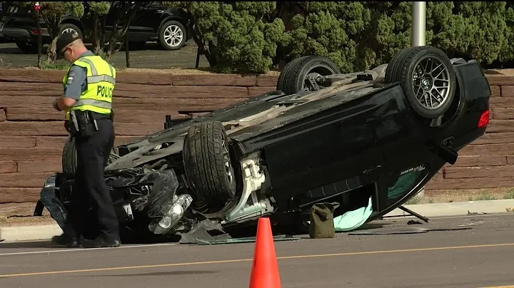 Fatal rollover accident closes southbound 8th street near Cheyenne Blvd
