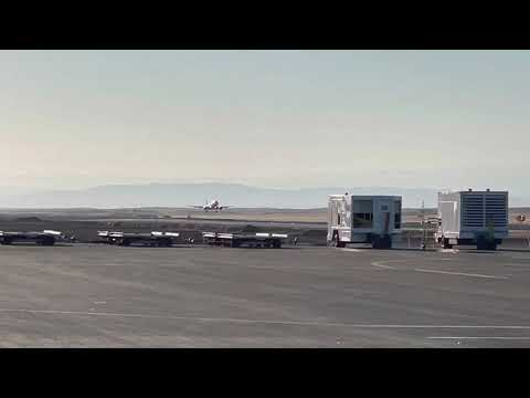 Video: United Denver Hava Limanında hansı Geytsdən istifadə edir?