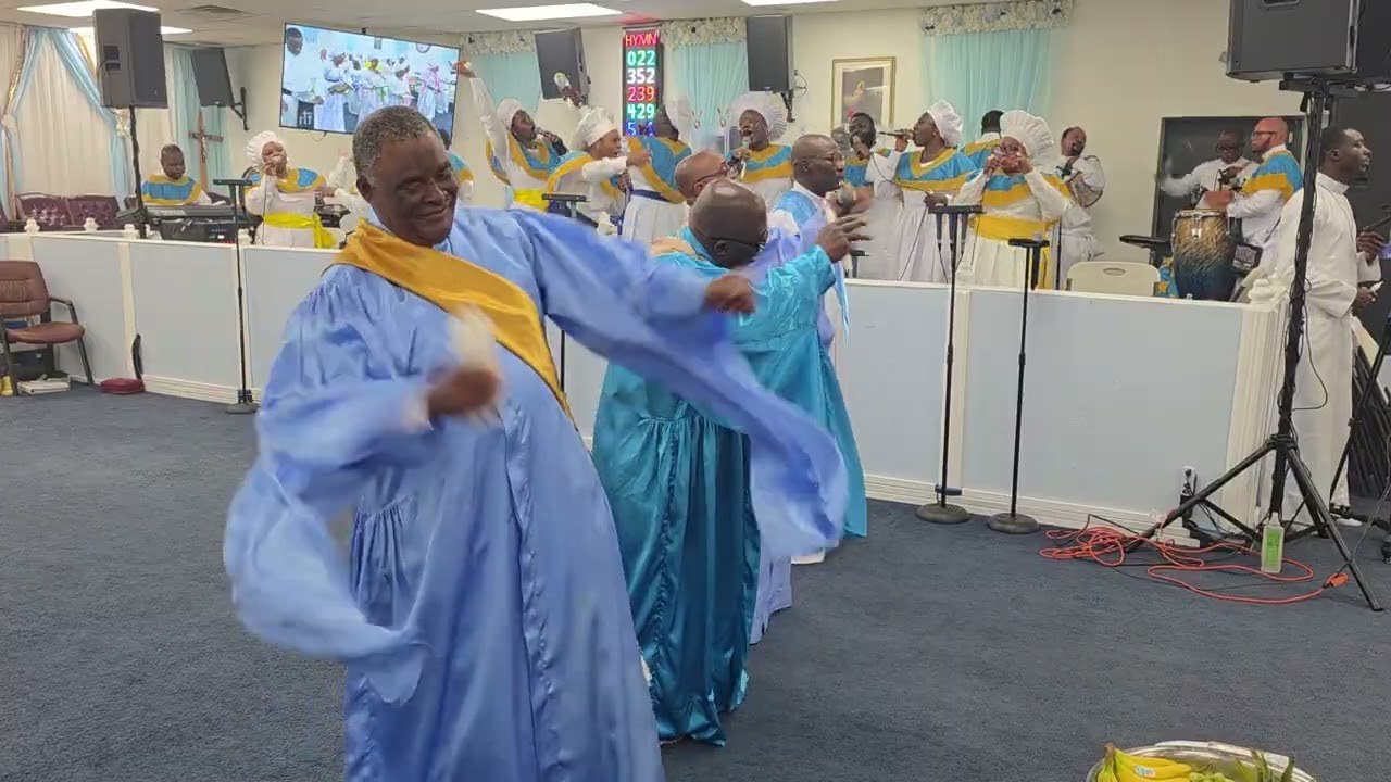 UNCOMMON PRAISES BY GENERAL OFFERERS & UNSTOPPABLE PRAISES FROM SPECIAL & BIRTHDAY CELEBRANTS.