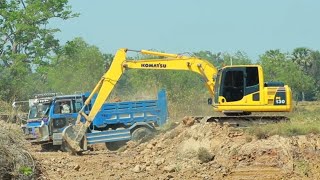 Method Komatsu Excavator PC 130 / Caterpillar Excavator Loading Trucks And Operator
