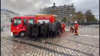 Les pompiers caillassés et insultés à Paris lors de la manifestation des «gilets jaunes»