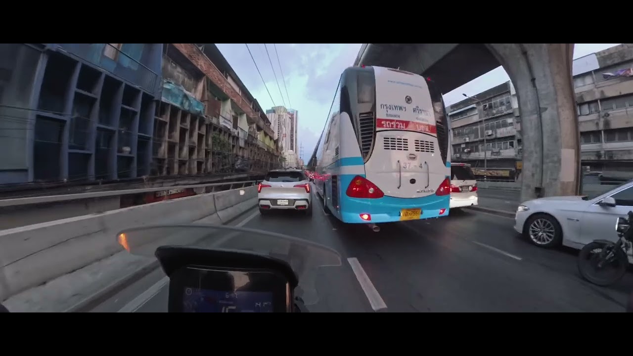 [ASMR] ขี่มอไซค์ไปทำงานกับ ADV350 (No Talking)