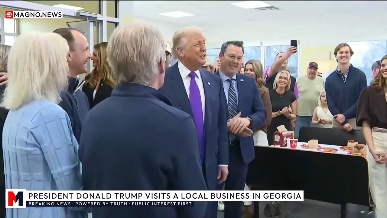 Trump Rome Ga 🇺🇸 Donald Trump Visits 'Varsity' Local Business in Rome, Georgia # ...
