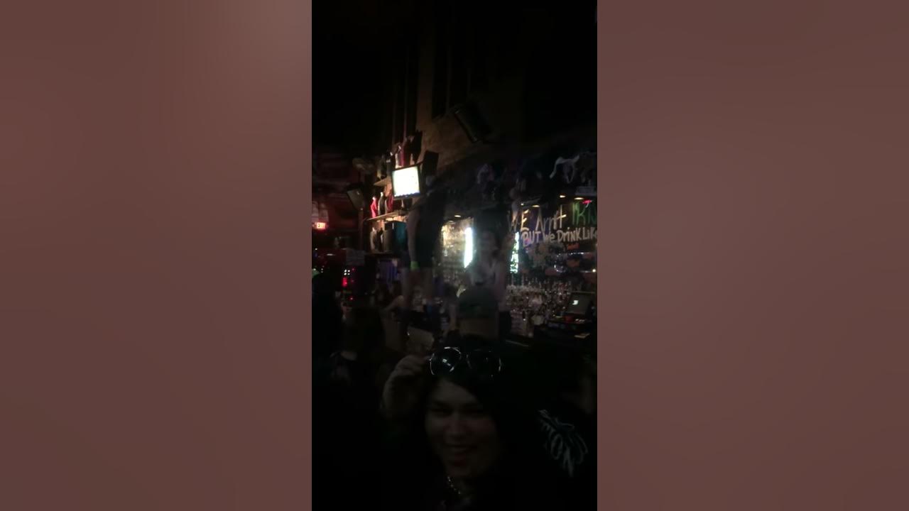 Coyote Ugly San Antonio 2014 - YouTube