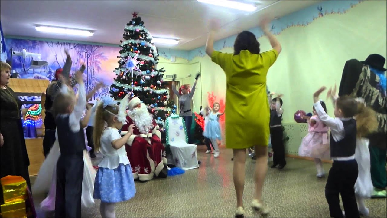 ДО СЛЕЗ!!! Музыкальный руководитель детского сада за работой!