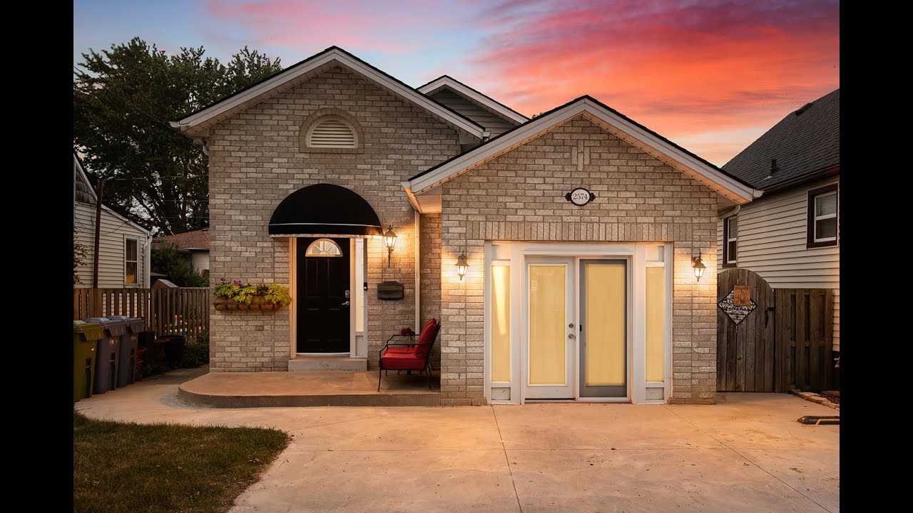 2574 Ave Windsor ON Real Estate Cinematic walkthrough video YouTube