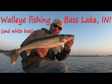 Fishing Bass Lake Indiana for Walleye and White Bass! 