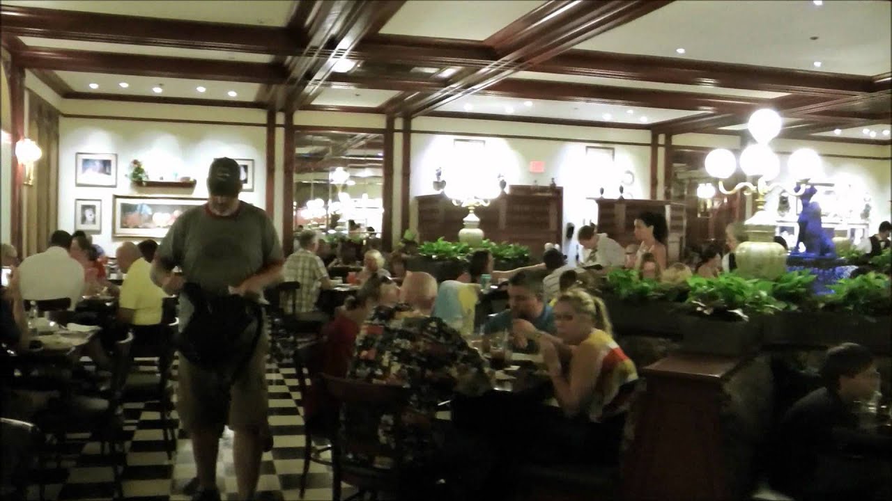 Tony's Town Square Restaurant, Magic Kingdom, Walt Disney World - YouTube