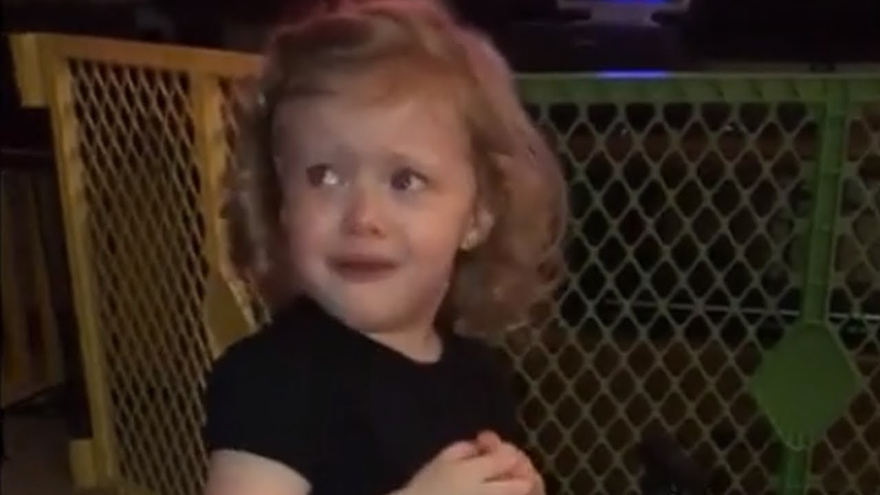 baby laughing ringtone mp3 free download Little girl gets scared by her birthday present