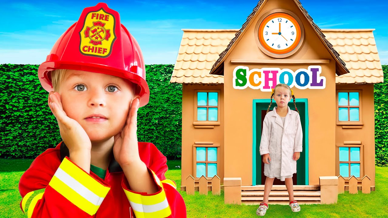 Funny School Adventure in a Cardboard World! Kids Playtime