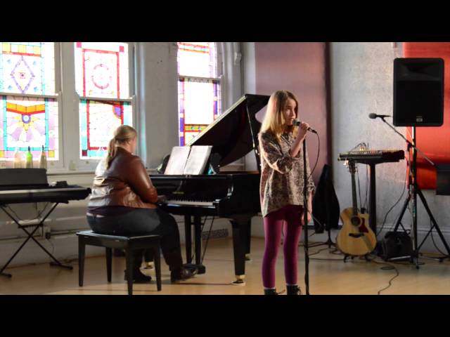 Brooke - Can't Help Falling In Love