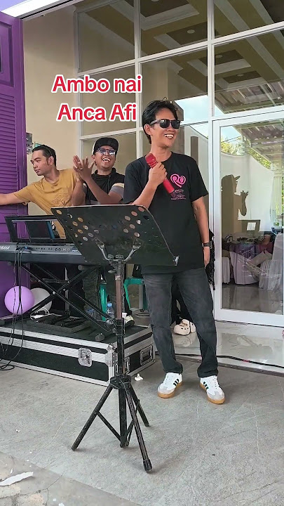 Ambo Nai Menyanyi Lagu Bugis #ambonaianakjalanan #bugisabadi #bugisviral