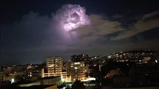 Κακοκαιρία Atena: Εντυπωσιακό βίντεο με δεκάδες αστραπές στο κέντρο της Αθήνας