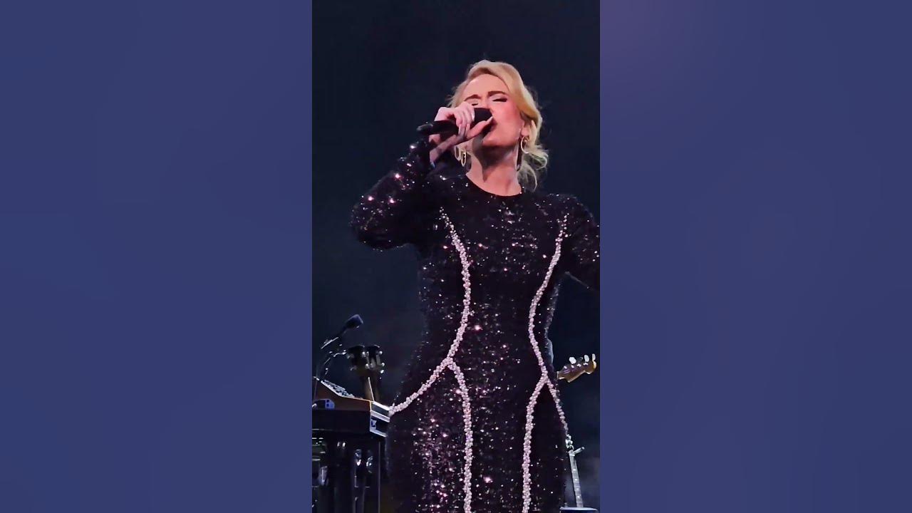 Adele - ROLLING IN THE DEEP