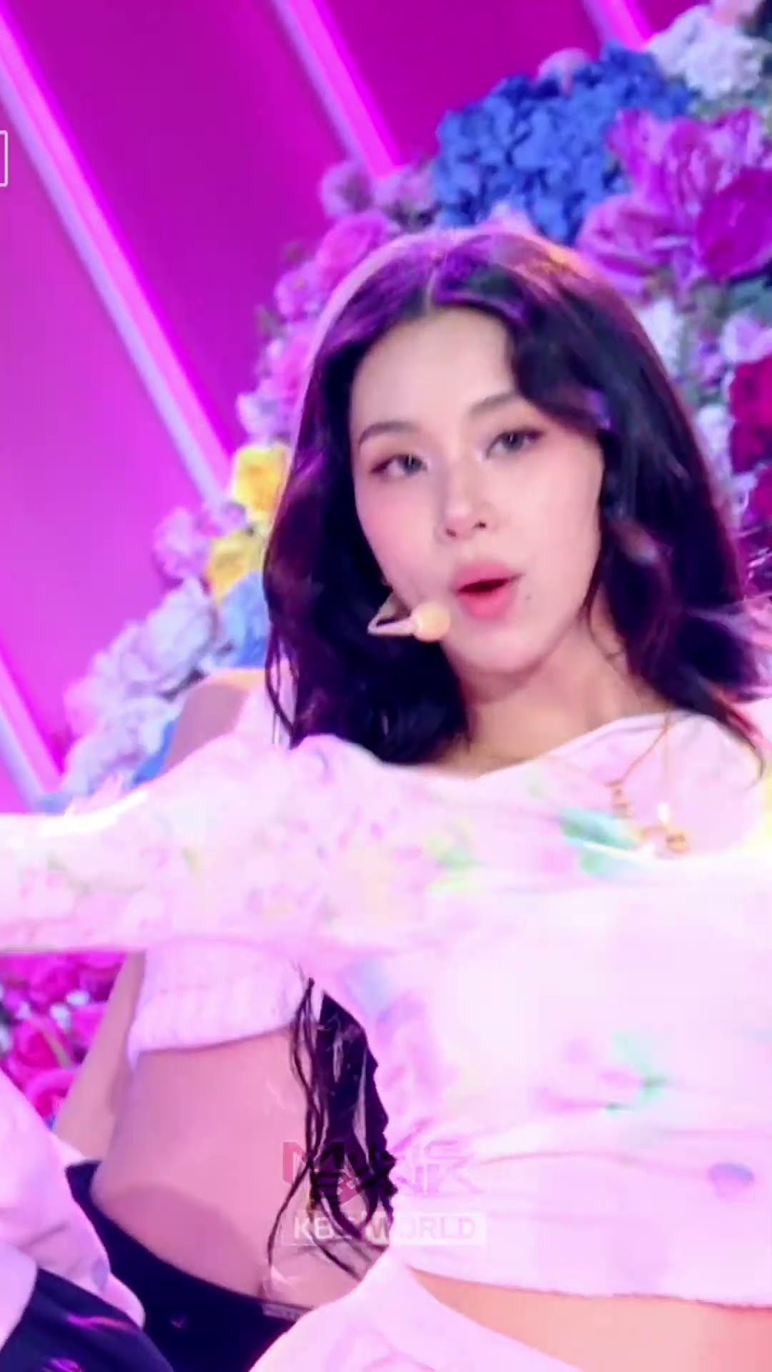 Strategy - TWICE #Strategy #TWICE #トゥワイス #트와이스 #Shorts #MusicBank | KBS WORLD TV
