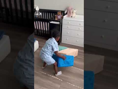This square puzzles