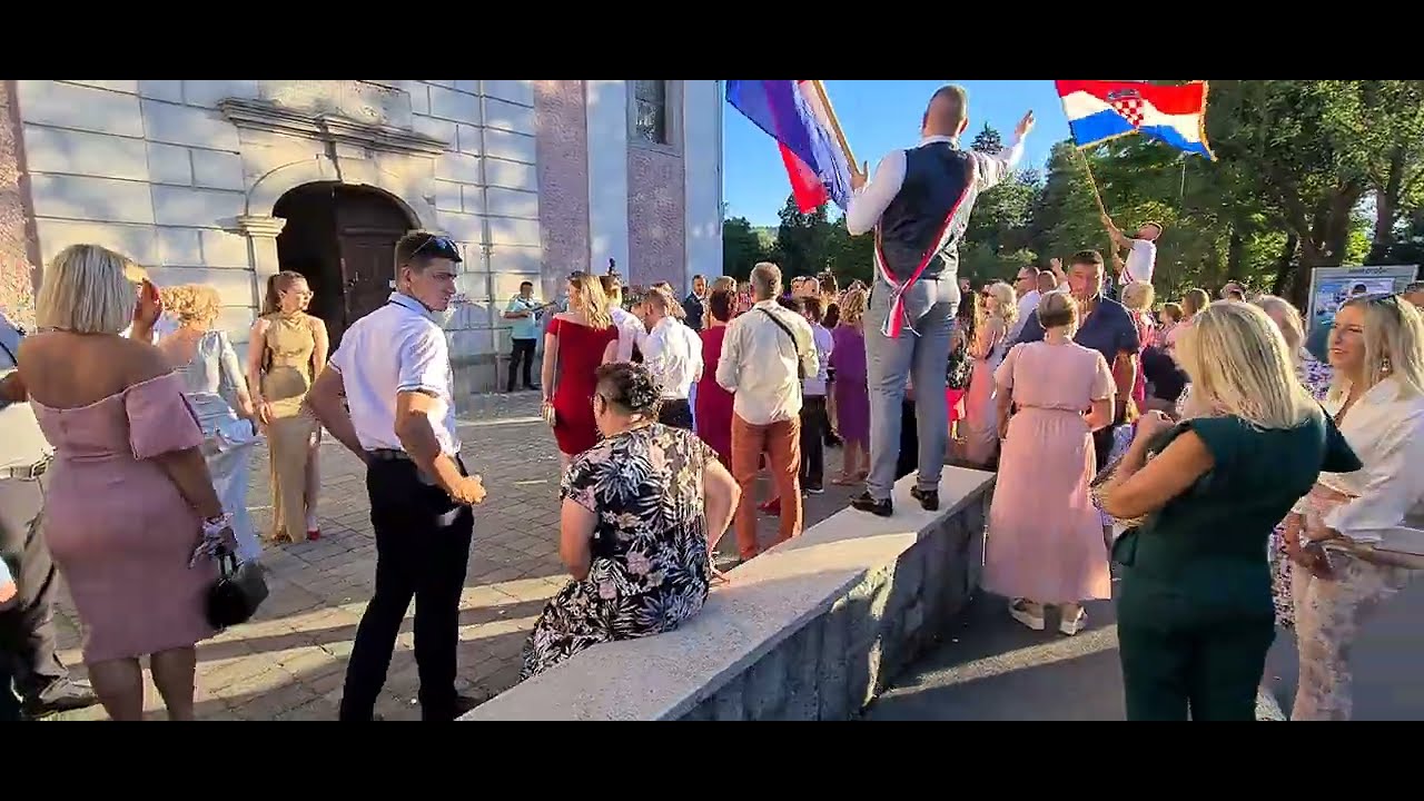 Lička svadba: Sretno mladenci