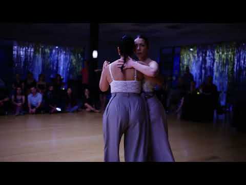 Ines Muzzopappa and Corina Herrera – Tal vez será su voz