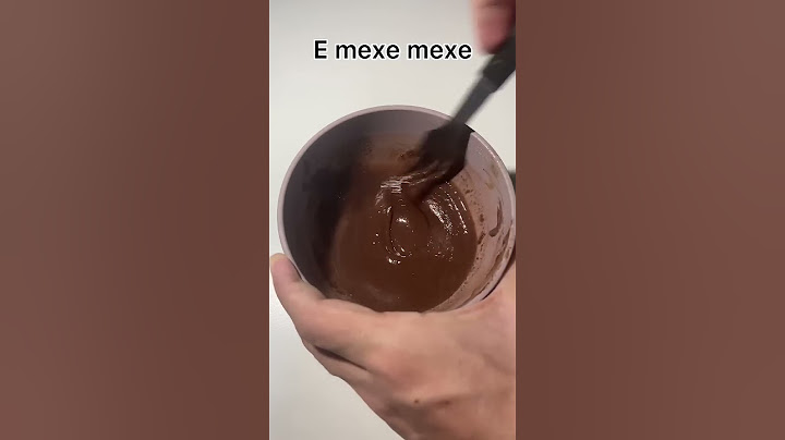 Como fazer uma receita em praticamente um minuto! ⏱ #receitas #chocolate  #receitafacil
