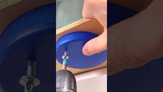 This trick will definitely come in handy in the workshop. #diy #lifehacks #woodworking #tips